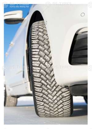 Goodyear Ultra Grip Ice 3 235/50 R18 101T